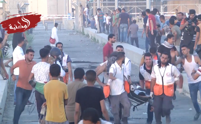 شهيدان وعشرات الإصابات خلال مسيرة سلمية أمام معبر "ايرز" شمال غزة